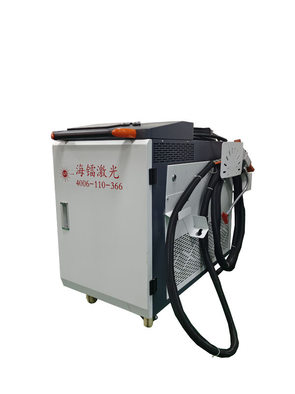 Handheld Laser Welding Machine with 1000W-2000W Laser Power for 0.5-3mm Welding Thickness and Intelligent Water Chiller Cooling