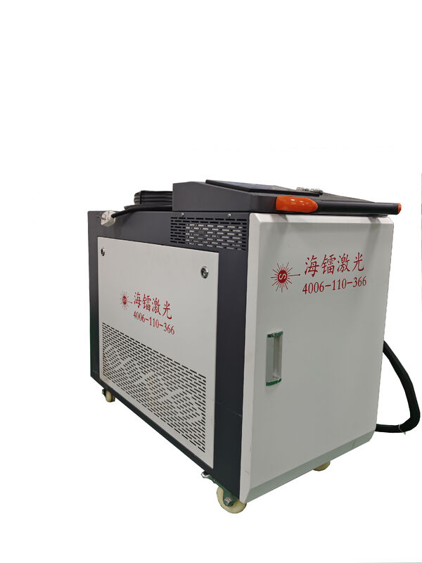 Handheld Laser Welding Machine with 1000W-2000W Laser Power for 0.5-3mm Welding Thickness and Intelligent Water Chiller Cooling